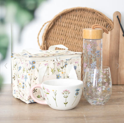 Blooming Lovely Floral Pattern Mug