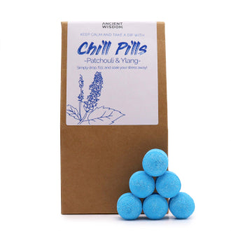 30 Ylang & Patchouli Chill Pills Bath Bomb Gift Set 350g