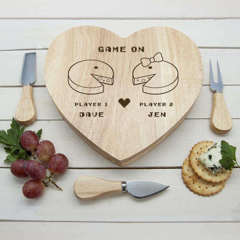 Personalised Retro 'Game On' Couples' PAC Man Heart Cheese Board - Myhappymoments.co.uk