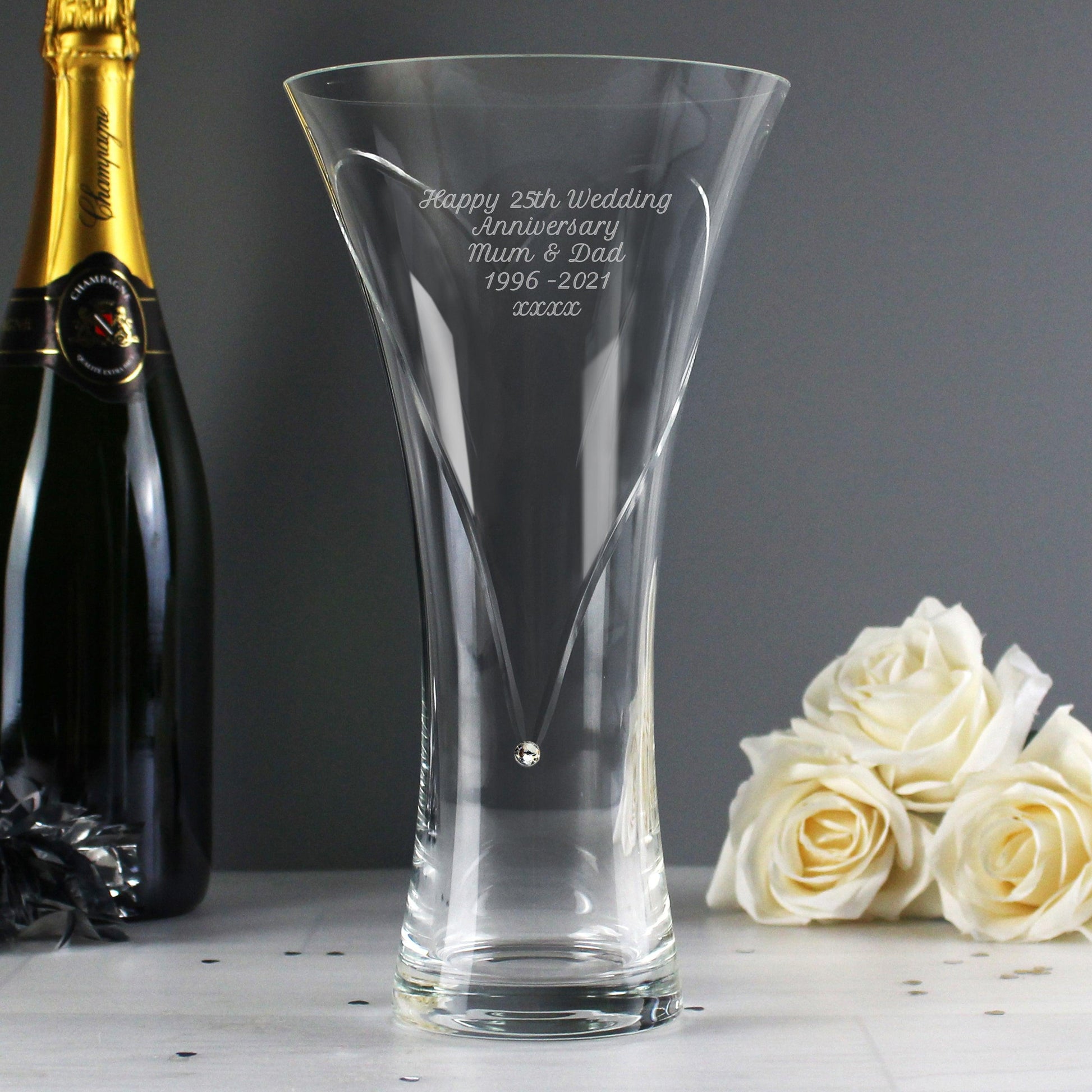 Personalised Diamante Heart Vase - Myhappymoments.co.uk