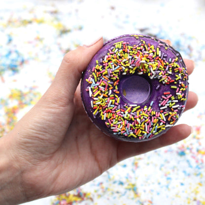 Blackberry and Almond Bath Bomb Donut Fizzer