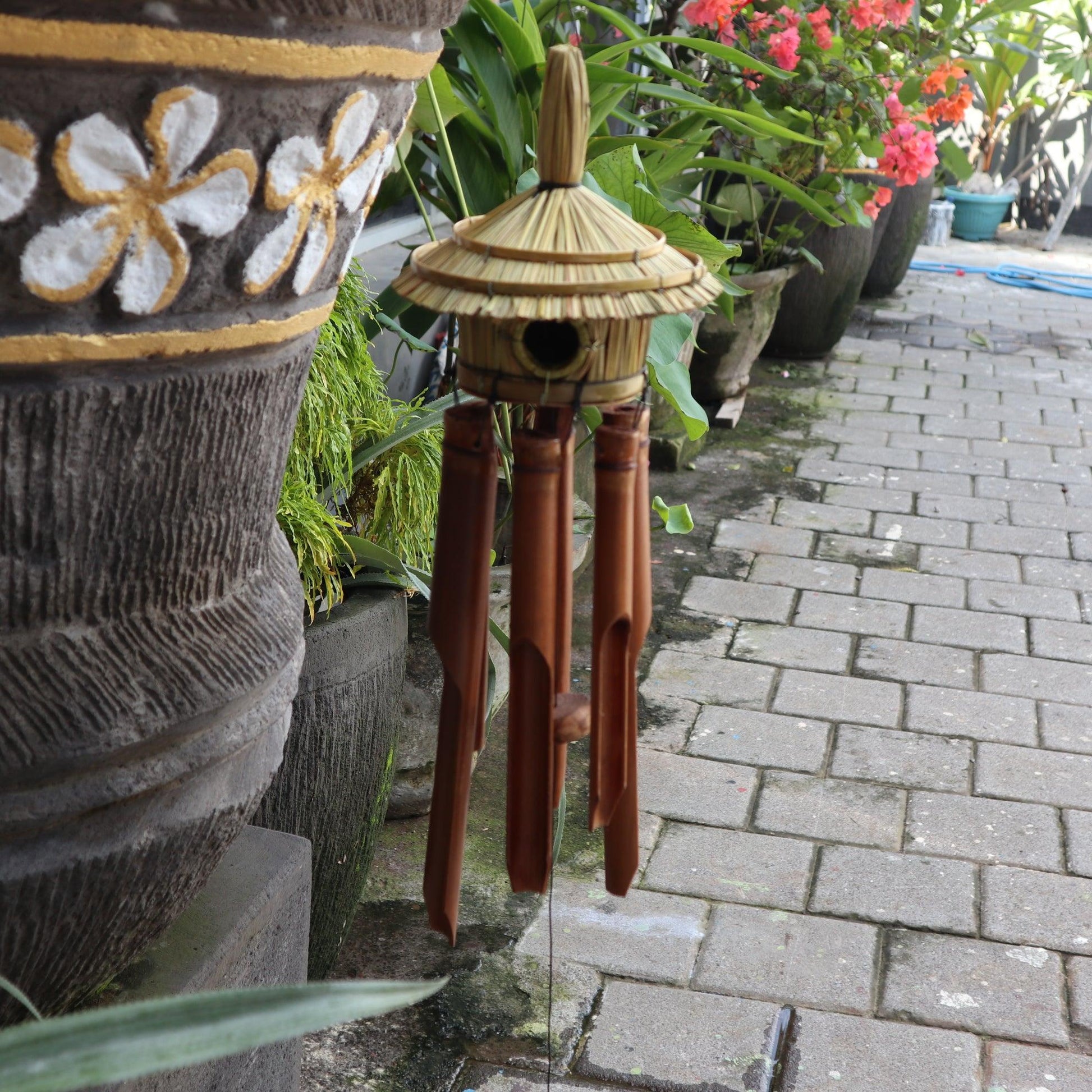 Round Seagrass Bird House with Chimes 45x17cm