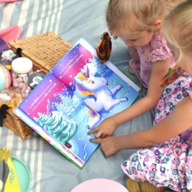 Personalised Unicorn Story Book - Myhappymoments.co.uk