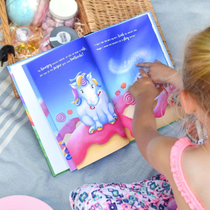 Personalised Unicorn Story Book - Myhappymoments.co.uk