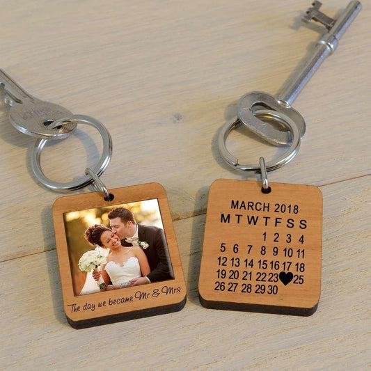 Personalised Upload Photo Wooden Key Ring - The day we became Mr & Mrs - Myhappymoments.co.uk