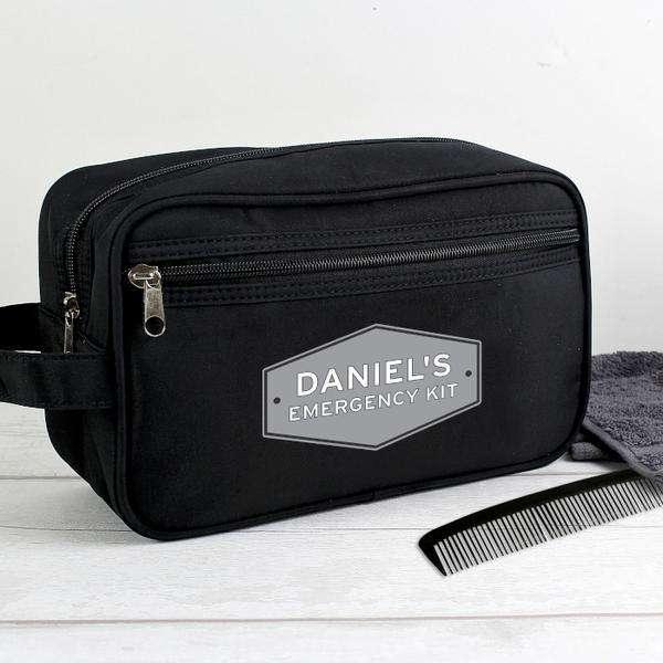 Personalised Men’s Black Wash Bag - Myhappymoments.co.uk