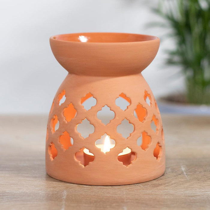 Quatrefoil Cut Out Terracotta Effect Oil Burner